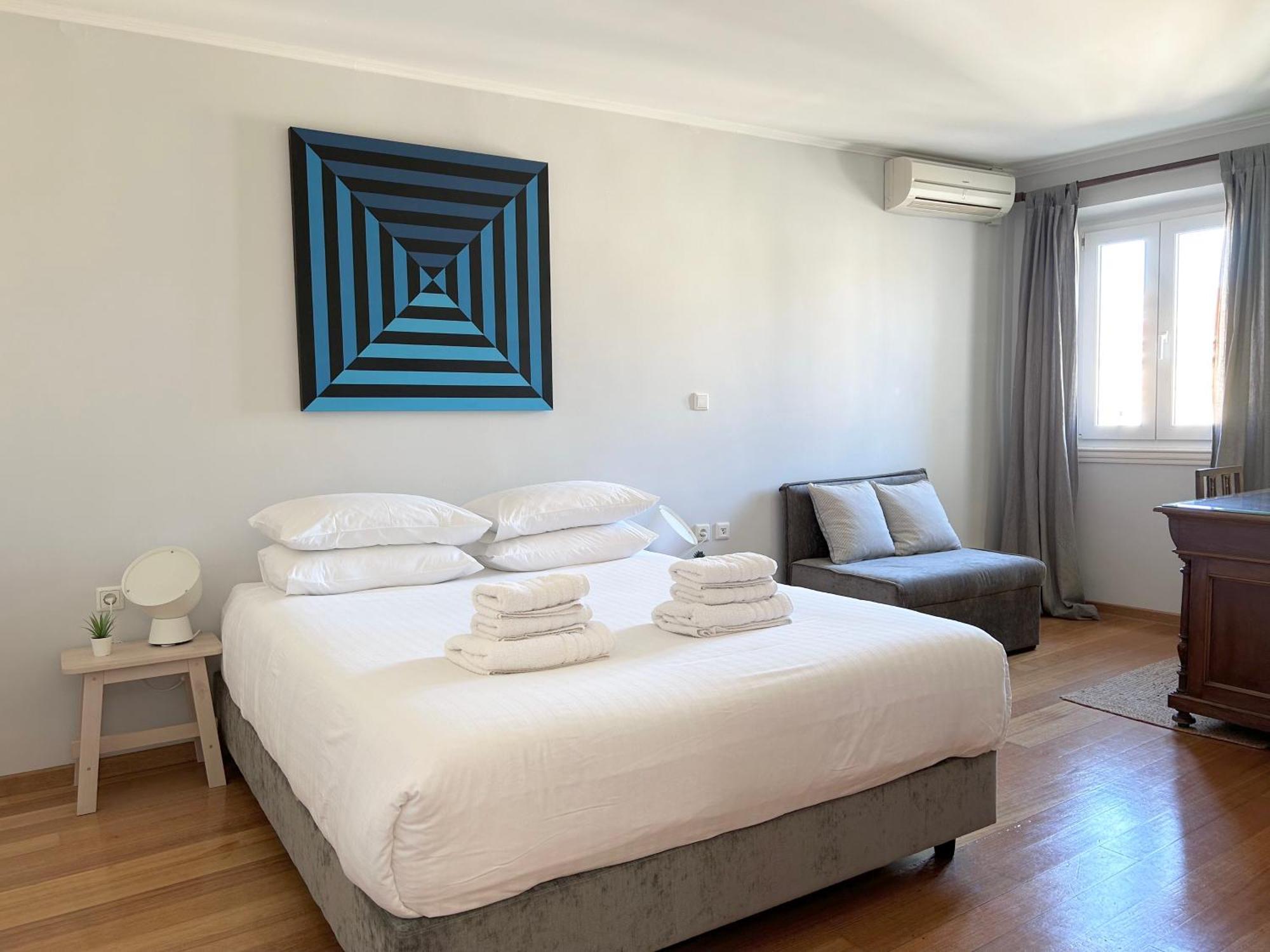"San Giacomo Square Apt." In The Heart Of Old Town Corfu  Zewnętrze zdjęcie