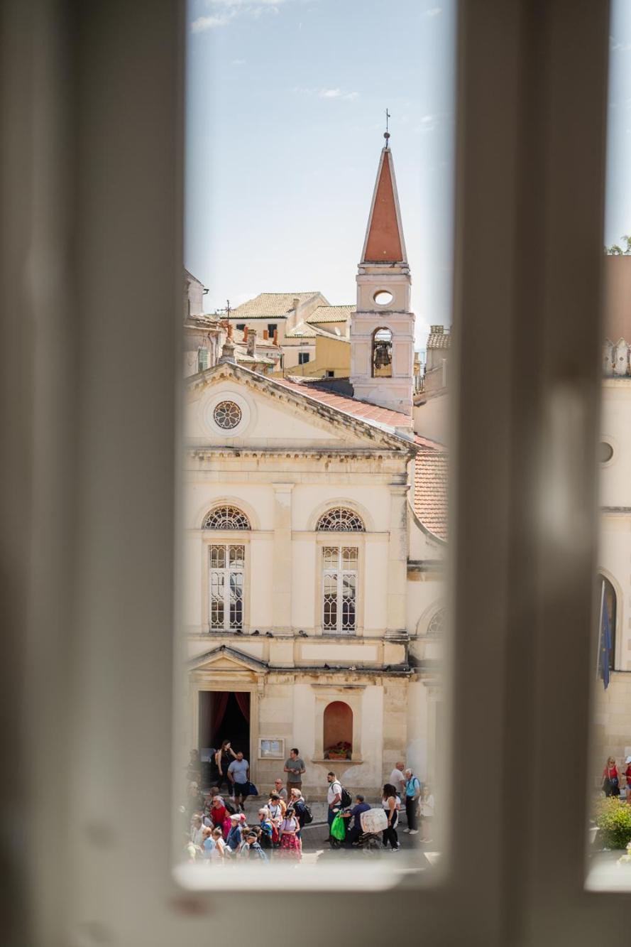 "San Giacomo Square Apt." In The Heart Of Old Town Corfu  Zewnętrze zdjęcie